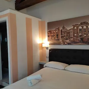 Relais Arco Della Pace 2*, Roma Italia